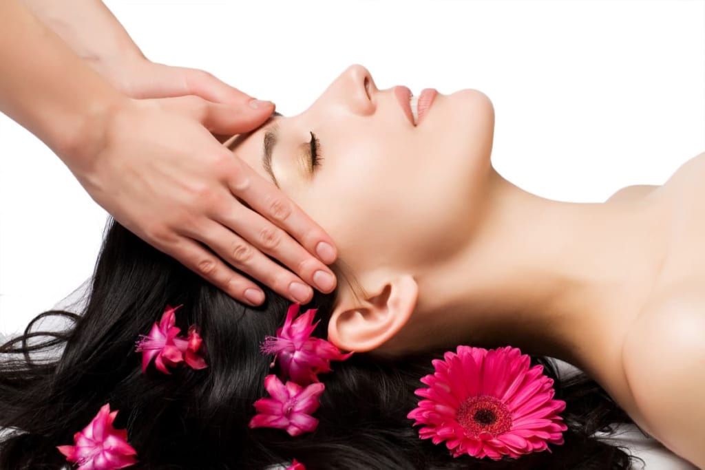 Massage thư giãn giúp giảm stress