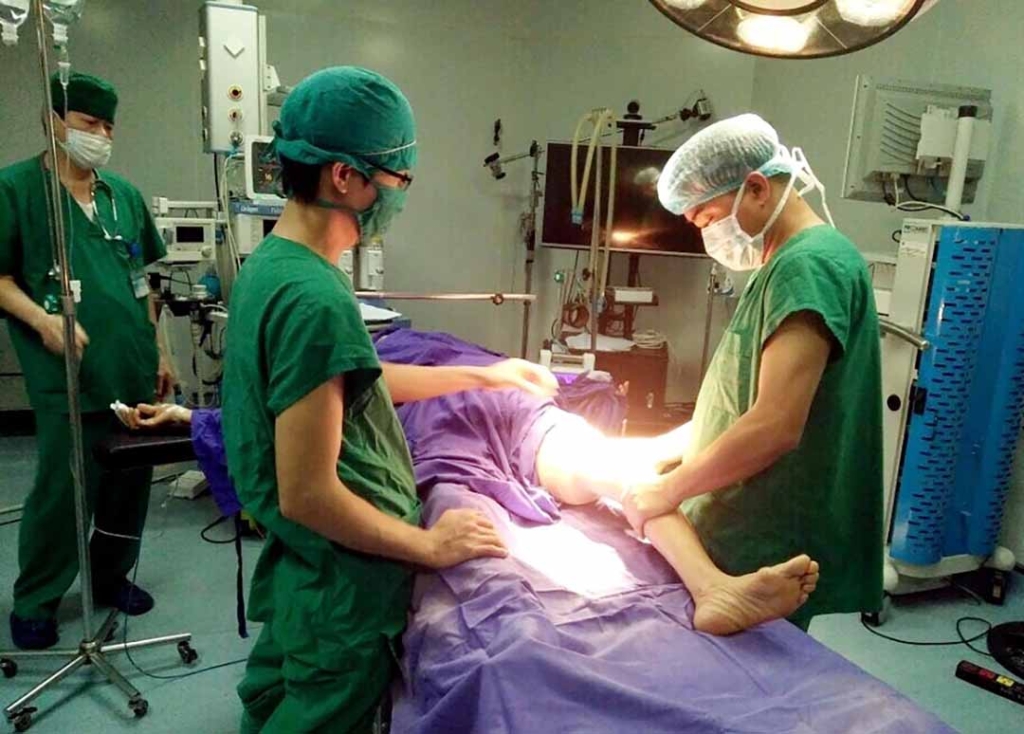 điều trị u cuận mạch ở đầu gối