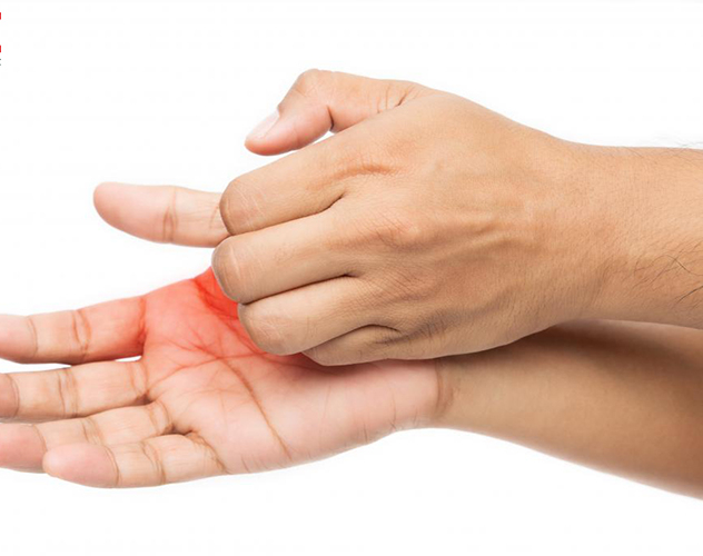 triệu chứng thoát vị cổ