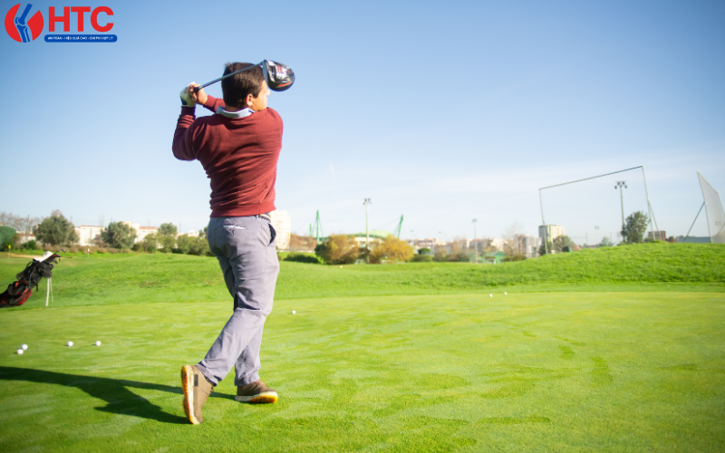 đau vai do chơi golf