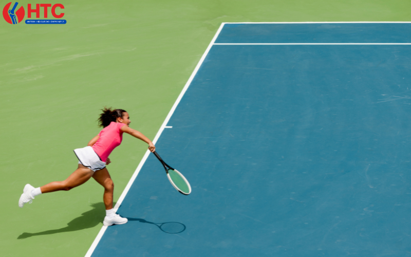 đau bàn chân khi chơi tennis